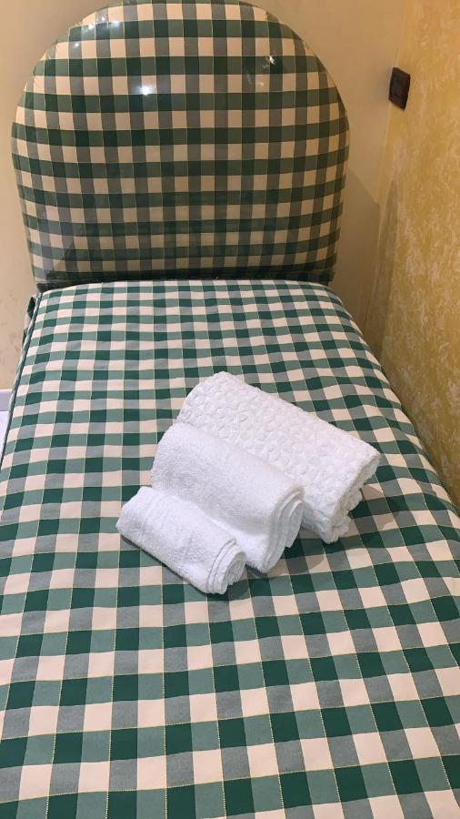 Dimora Dei Pastori Bed and Breakfast Napels Buitenkant foto
