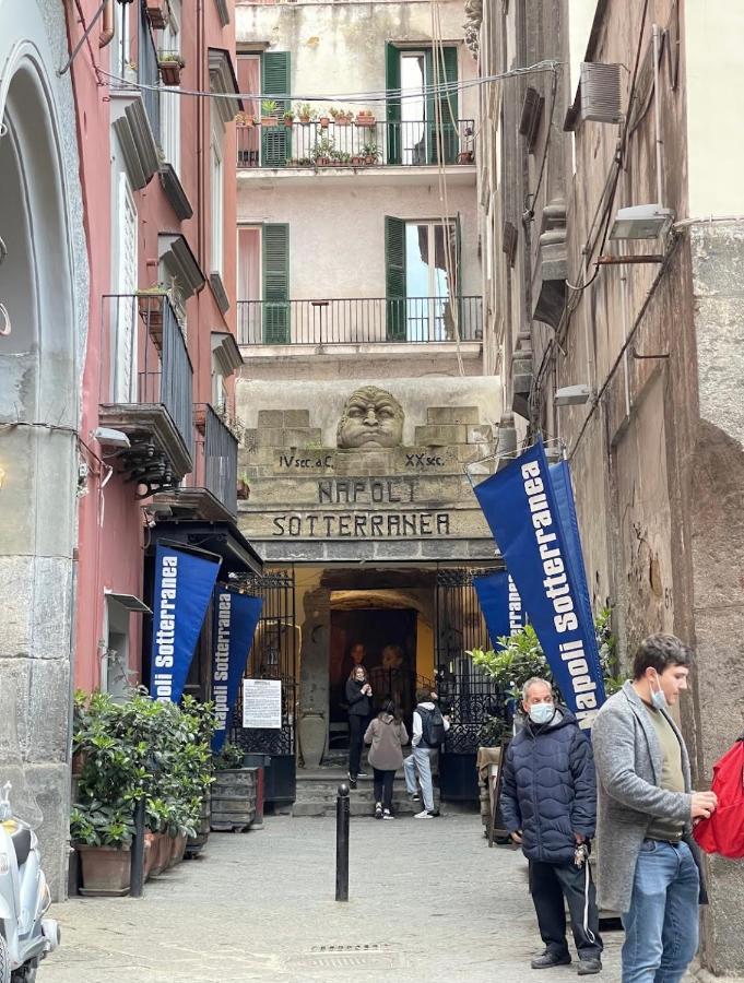 Dimora Dei Pastori Bed and Breakfast Napels Buitenkant foto